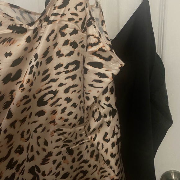 Bundle of 2 Silky Cami great with work Blazers - Picture 2 of 5